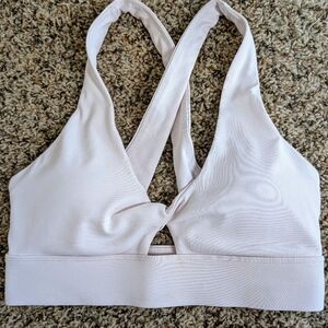 Fabletics Oasis Twist Sports Bra